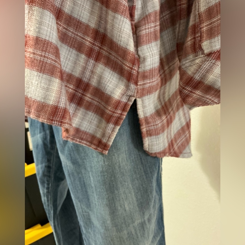 EUC BDG Urban Outfitters Brandon Plaid High-low Flannel Button-up Shirt S/P - Picture 8 of 15